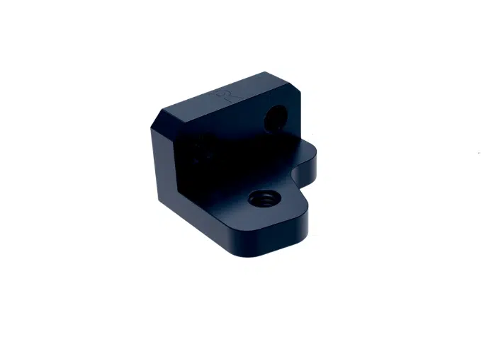 6M6202R 6M6202R Front Shock Right Lower Bracket (1) – Bild 1